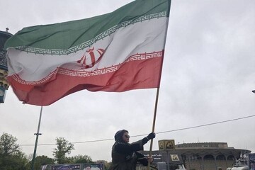 حضور در میدان ولیعصر حسی شبیه پرچمداری المپیک برایم داشت