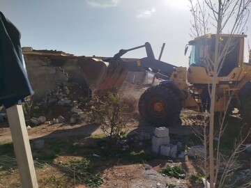 رفع تصرف ۱۸ هزار مترمربع از اراضی زراعی و باغی بروجرد