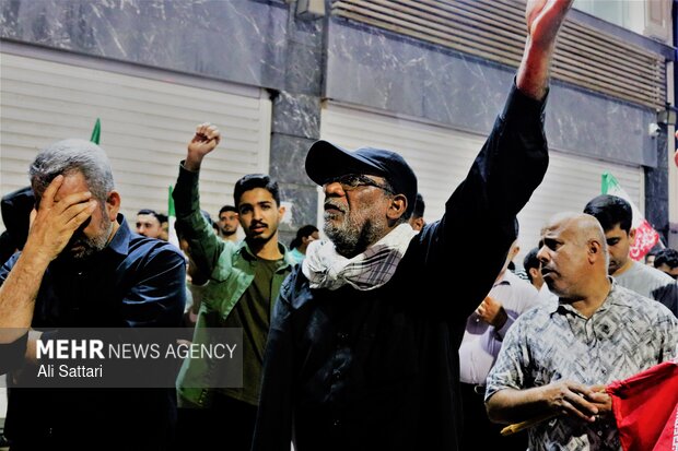 تبارشناسی صبر در سنگر خیابان؛ آن‌ها که زیر بارانِ امتحان قد کشیدند