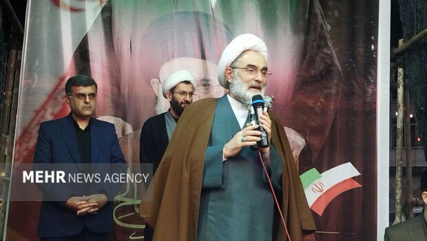 آیت‌الله فلاحتی: قدرت پوشالی آمریکا فرو ریخته است