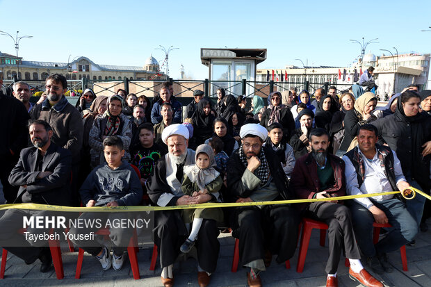 نمایش خیابانی «زنگ بهشت» در همدان