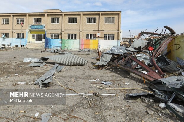 آثار تجاوزات آمریکایی- صهیونیستی بر مدرسه دکتر حافظی در اراک