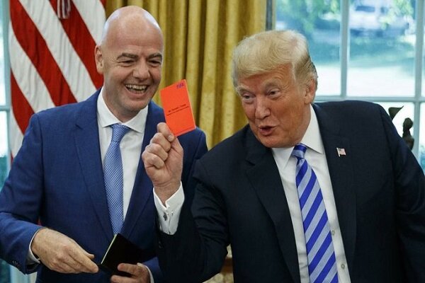 انتقاد تند از اینفانتینو به خاطر تیم ملی ایران؛ جیانی «دلقک دربار» است انتقاد تند از اینفانتینو به خاطر تیم ملی ایران؛ جیانی «دلقک دربار» است