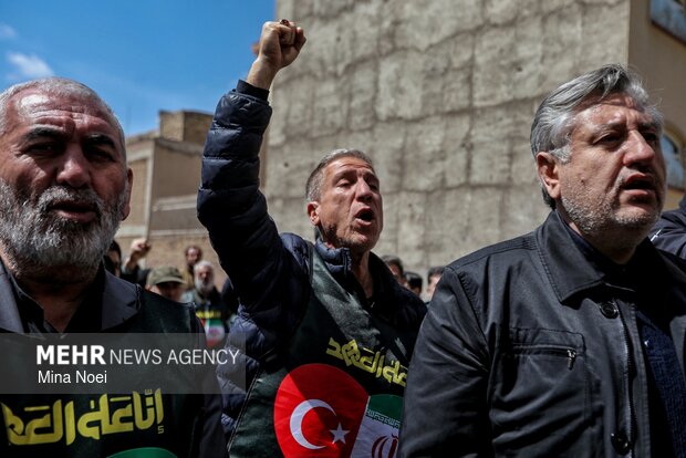 بازدید فعالین رسانه‌ای ترکیه از آثار تجاوزات آمریکایی- صهیونی در تبریز