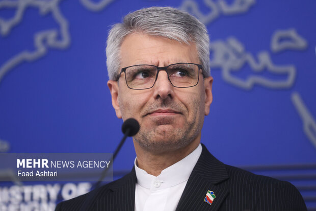 Iran committed to strengthening trust with southern neighbors