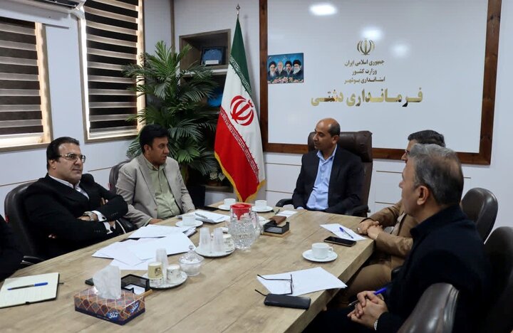 فرماندار دشتی: حمایت از طرح‌های معدنی با رعایت الزامات زیست‌محیطی باشد