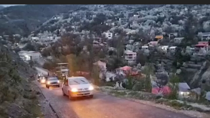 کاروان خودرویی در لاریجان