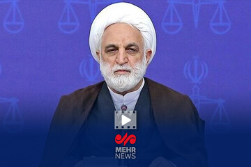 اژه ای: دشمن نمی‌تواند برای ما تصمیم بگیرد و زمان تعیین کند