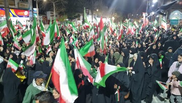 تجدید بیعت ساوجی‌ها با رهبر معظم انقلاب در شب چهل و هفتم حماسه