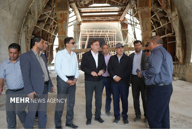 استاندار بوشهر: تکمیل پروژه‌های شاخص عمرانی استان با جدیت دنبال می‌شود