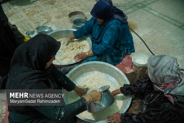 پخت نان سنتی در کوار