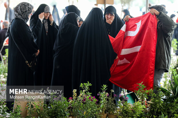مراسم چهلمین روز شهادت شهدای جنگ رمضان 8
