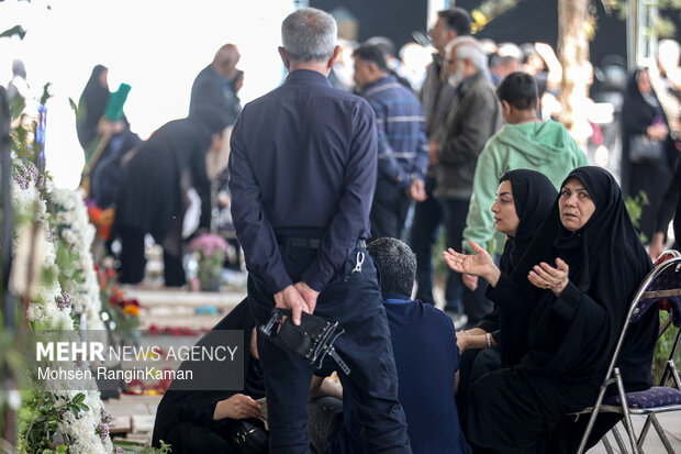 مراسم چهلمین روز شهادت شهدای جنگ رمضان 13