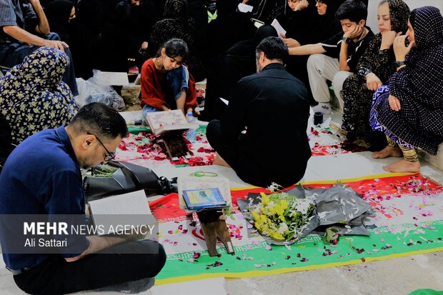 مراسم اربعین شهدای ناوشکن‌های دنا و جماران در بندرعباس