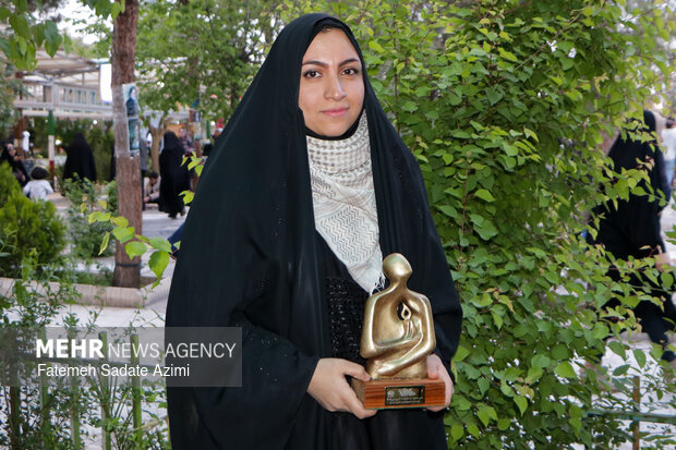 اختتامیه هفته هنر انقلاب اسلامی در قم