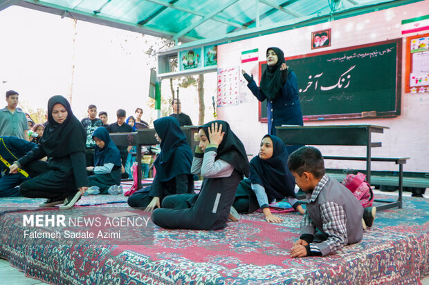 اختتامیه هفته هنر انقلاب اسلامی در قم