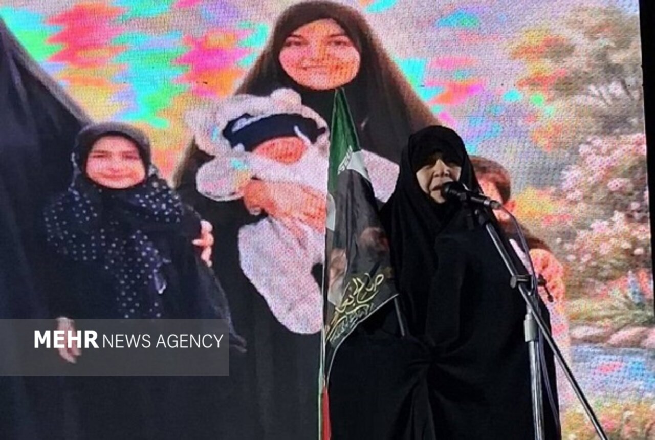 مادر ۸ شهید جنگ رمضان؛ ما سنگر خیابان را حفظ می کنیم