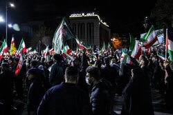 مردم لارستان تا پای جان برای ایران