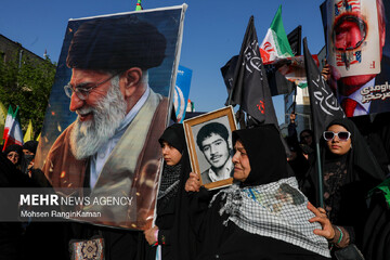 اجتماع بزرگ «دختران جان‌فدای ایران»