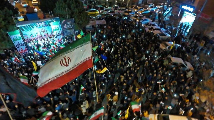 تداوم حماسه‌سازی مردم اهر در «شب‌های اقتدار ایران»