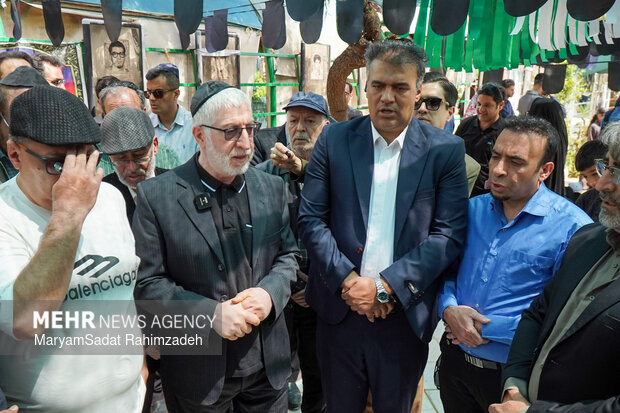گلباران قبور شهدای جنگ رمضان توسط کلیمی های شیراز