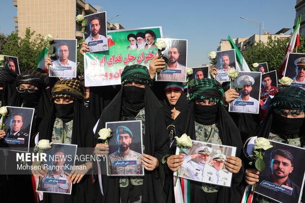 اجتماع بزرگ «دختران جان‌فدای ایران»