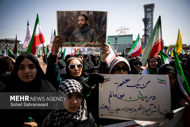 اجتماع بزرگ «دختران جان‌فدای ایران»