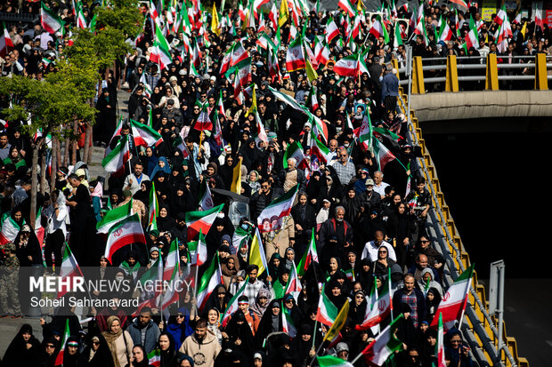 اجتماع بزرگ «دختران جان‌فدای ایران»