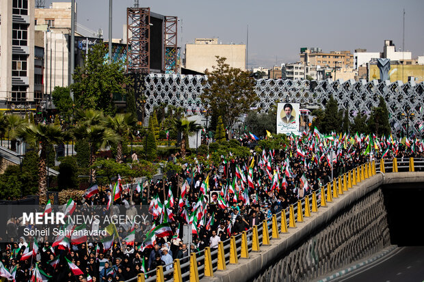 اجتماع بزرگ «دختران جان‌فدای ایران»