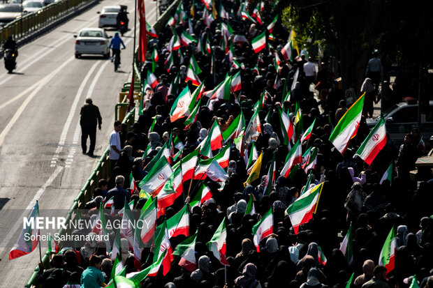 اجتماع بزرگ «دختران جان‌فدای ایران»