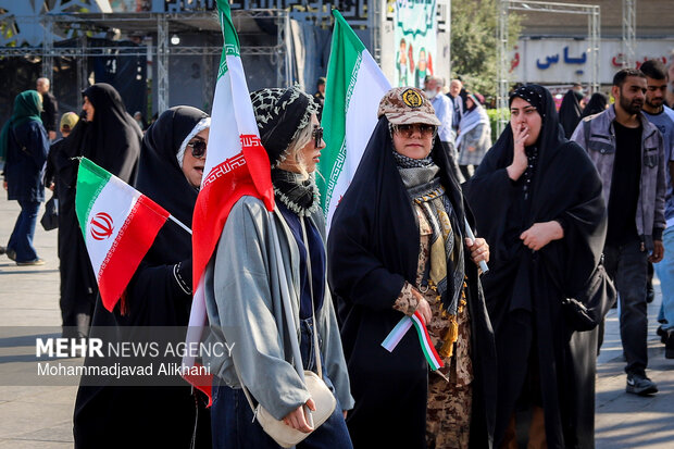 اجتماع بزرگ «دختران جان‌فدای ایران»