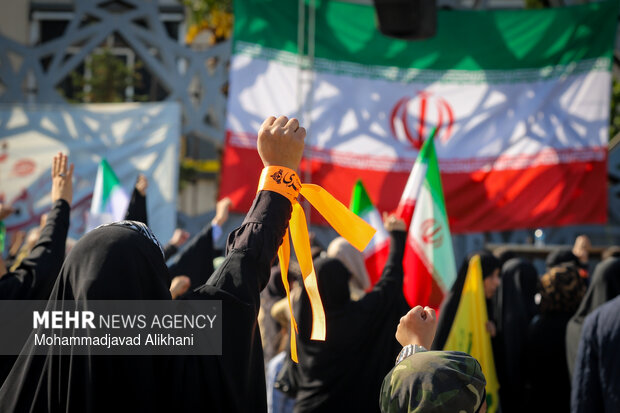 اجتماع بزرگ «دختران جان‌فدای ایران»