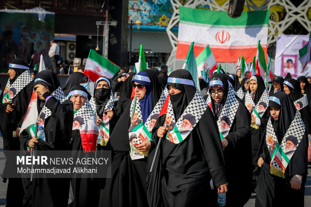 اجتماع بزرگ «دختران جان‌فدای ایران»