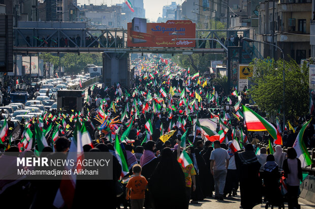 اجتماع بزرگ «دختران جان‌فدای ایران»
