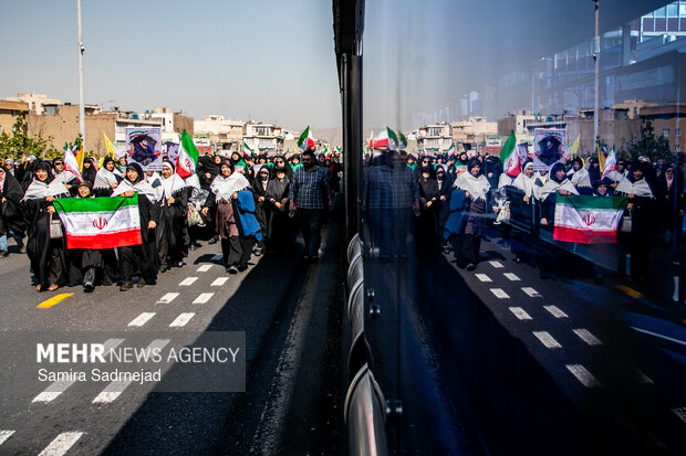 اجتماع بزرگ «دختران جان‌فدای ایران»