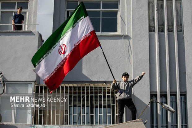 اجتماع بزرگ «دختران جان‌فدای ایران»