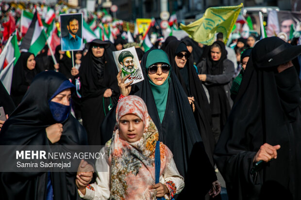 اجتماع بزرگ «دختران جان‌فدای ایران»