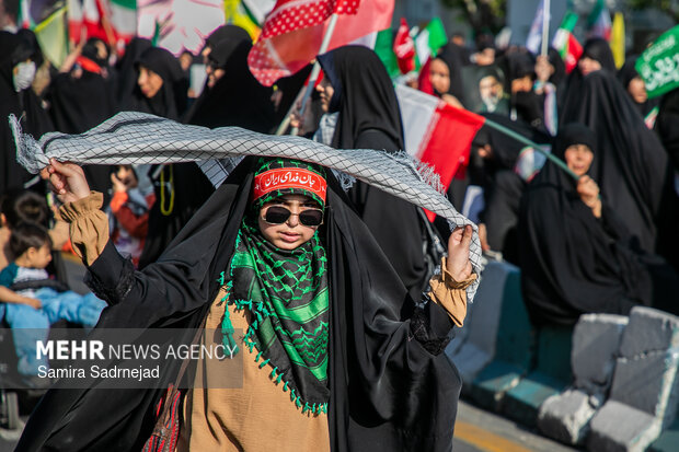 اجتماع بزرگ «دختران جان‌فدای ایران»