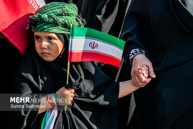 اجتماع بزرگ «دختران جان‌فدای ایران»