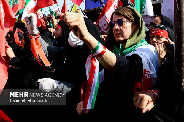 اجتماع بزرگ «دختران جان‌فدای ایران»