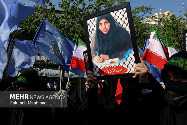 اجتماع بزرگ «دختران جان‌فدای ایران»