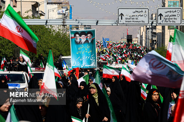 اجتماع بزرگ «دختران جان‌فدای ایران»