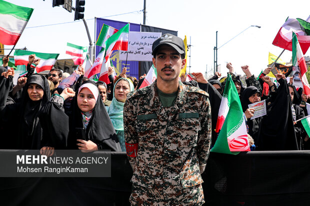 اجتماع بزرگ «دختران جان‌فدای ایران»