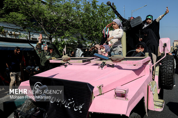 اجتماع بزرگ «دختران جان‌فدای ایران»