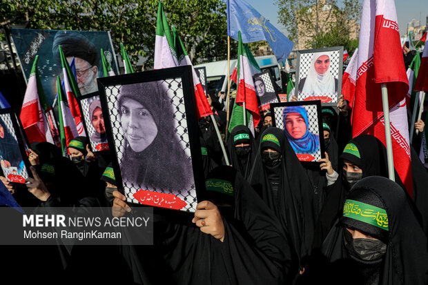 اجتماع بزرگ «دختران جان‌فدای ایران»