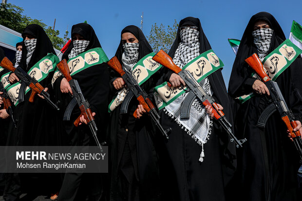 اجتماع بزرگ «دختران جان‌فدای ایران»