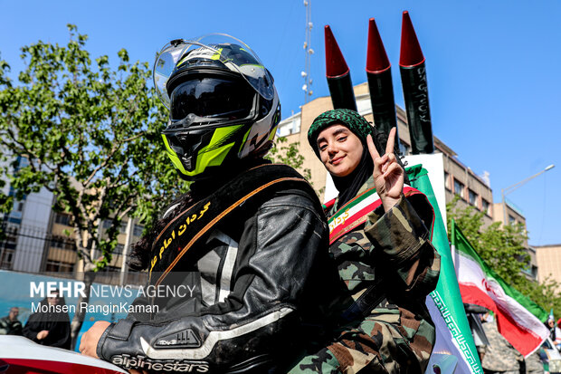 اجتماع بزرگ «دختران جان‌فدای ایران»