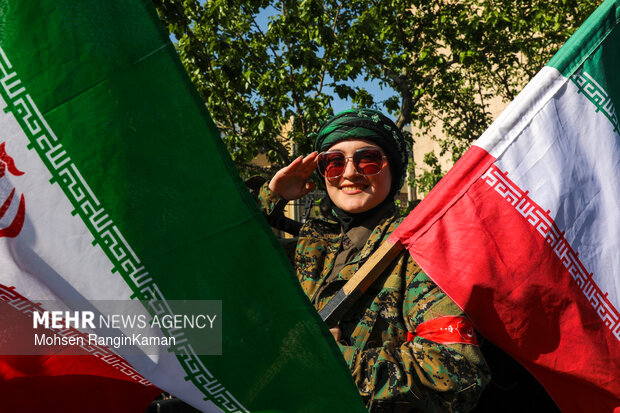 اجتماع بزرگ «دختران جان‌فدای ایران»