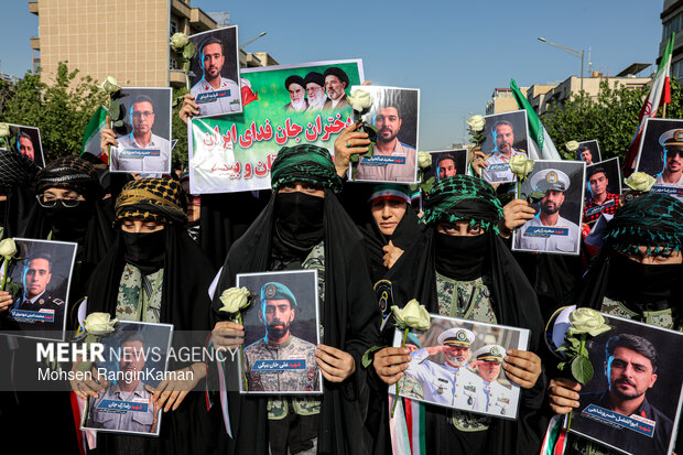 اجتماع بزرگ «دختران جان‌فدای ایران»