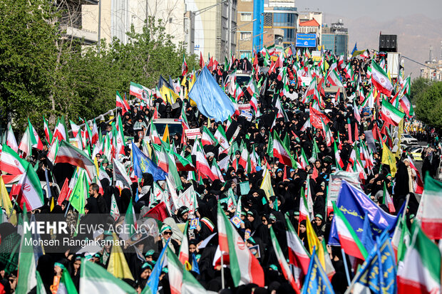 اجتماع بزرگ «دختران جان‌فدای ایران»
